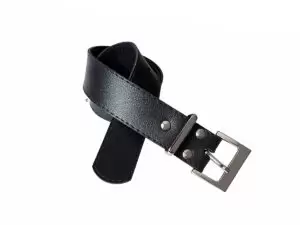 Cinto Feminino Fivela Meia-Quadrada com Passante de Metal